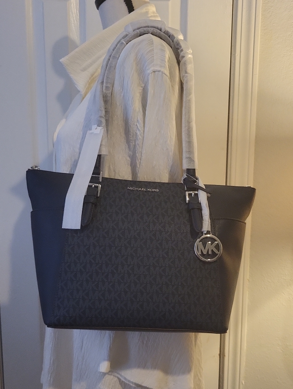 Michael Kors Navy MK Logo Tote with Silver Charm And Hardware - Picture 4 of 8